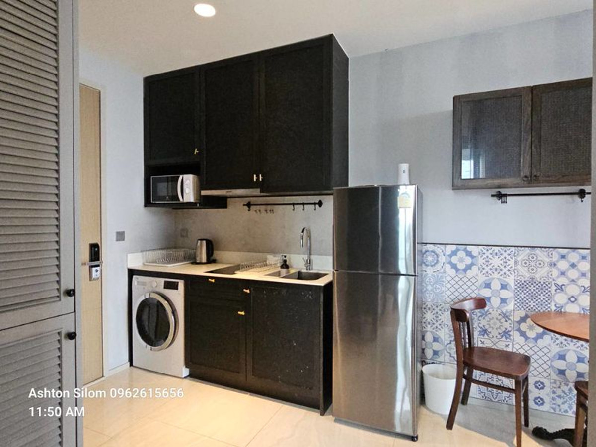 ให้เช่าคอนโดสีลม ศาลาแดง บางรัก : แอสตัน สีลม  ให้เช่า 1 นอน 1 น้ำ พื้นที่ 50 ตรม  40,000 บาท สนใจโทร น้อง 096-2615656 พร้อมให้นัดหมายเข้าชมทุกวัน Ashton Silom 1bed 1 bath 50 Sq,m Rental price 40,000 Baht call Nong 096-2615656 Ready to touring everyday ห้องกว้าง 50 ตรม. พร้อมอยู่ได้เ