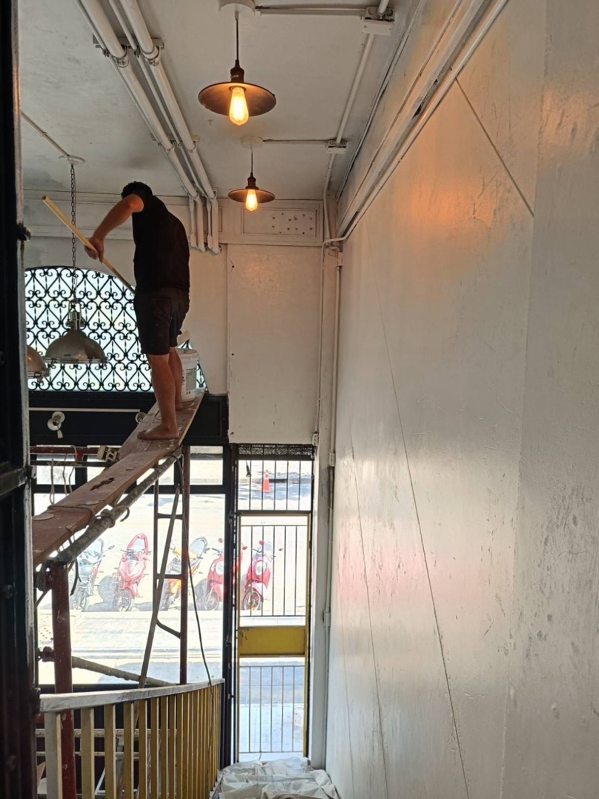 Shop HouseKasetsart, Ratchayothin : 📍For sale/rent 4-story commercial building, Soi Than Phuying Phahon Ngamwongwan 54, near Kasetsart University, Bang Khen.