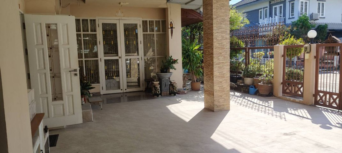 ให้เช่าบ้านนวมินทร์ รามอินทรา : ⚡ ให้เช่า บ้านเดี่ยว 2 ชั้น หมู่บ้านวรารักษ์ ถนน เลียบคลองสอง ขนาด 50 ตร.ว. ⚡