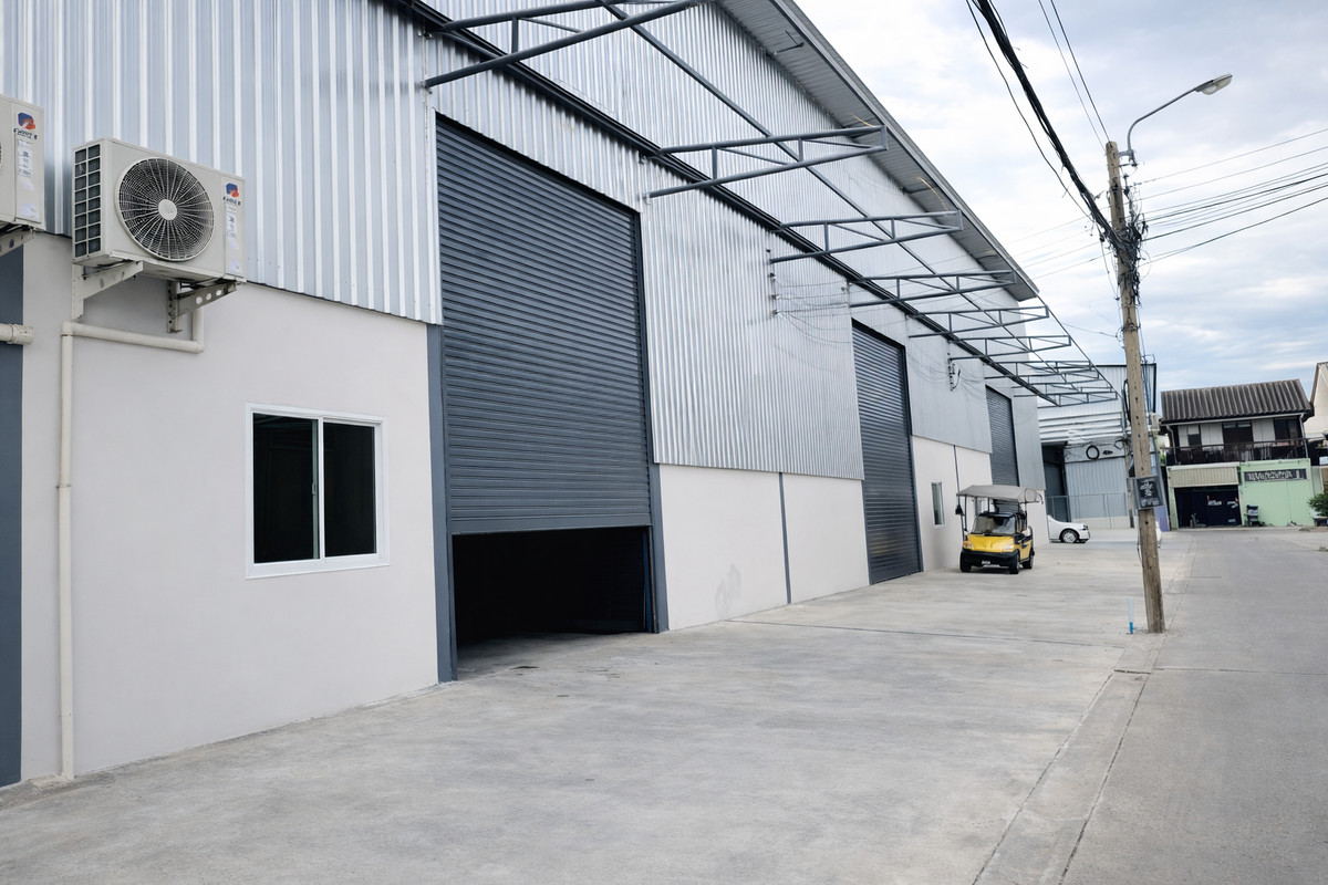 ให้เช่าโกดังสมุทรปราการ สำโรง : ให้เช่าโกดังพร้อมออฟฟิศ ซอยศรีด่าน 1 ศรีนครินทร์ พื้นที่ 500 ตร.ม.   (SPSEVE1662)