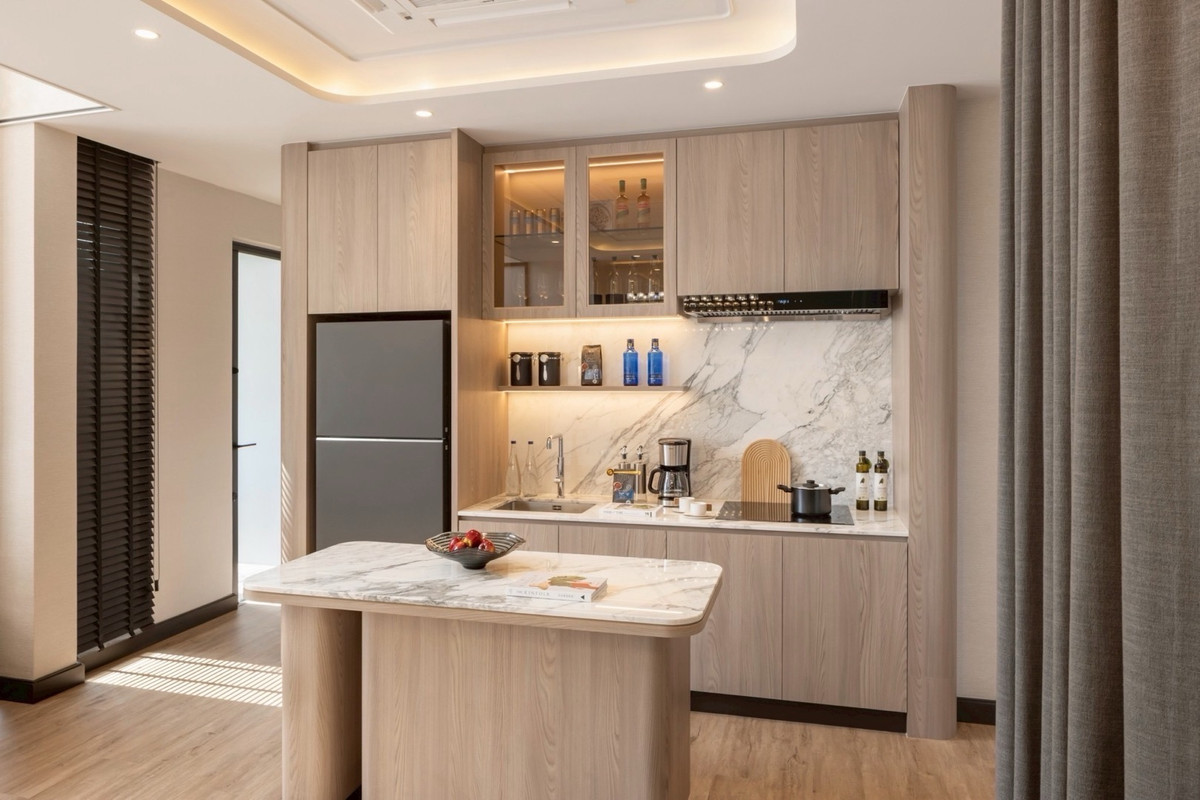 ขายโฮมออฟฟิศอ่อนนุช อุดมสุข : ขาย Home Office District Sukhumvit 77 ขนาด 536 Sq.m พิเศษเพียง 24.9 MB เท่านั้น ติดต่อ 086-795-9997 (จิมมี่)