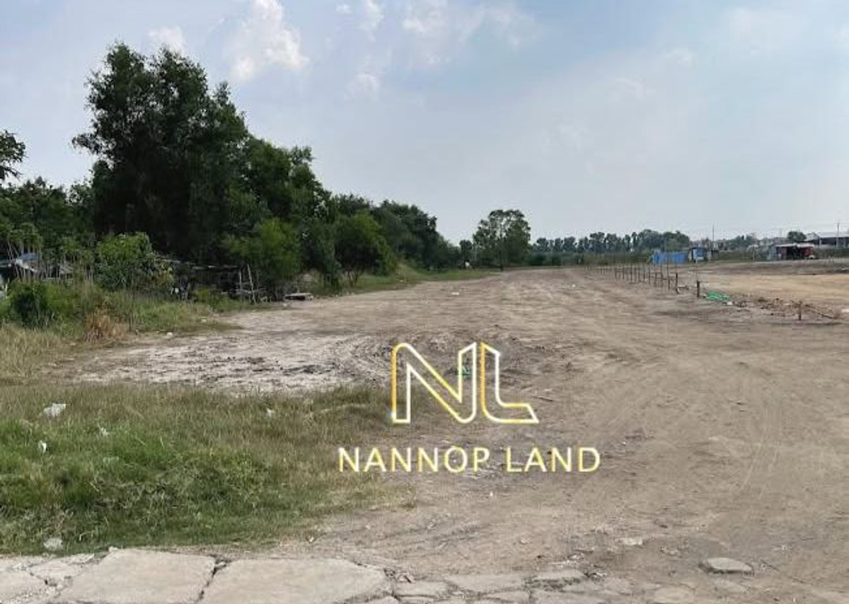 ขายที่ดินปทุมธานี รังสิต ธรรมศาสตร์ : ขายที่ดินซ.บงกช 26 เนื้อที่ 5 ไร่ ที่ดินถมแล้ว ทำเลทองย่านรังสิต แปลงสวย หน้ากว้างมาก ติดถนนคอนกรีต ที่ดินติดโรงงานใหญ่ ทางเชื่อมไปออกถนนพหลโยธินได้