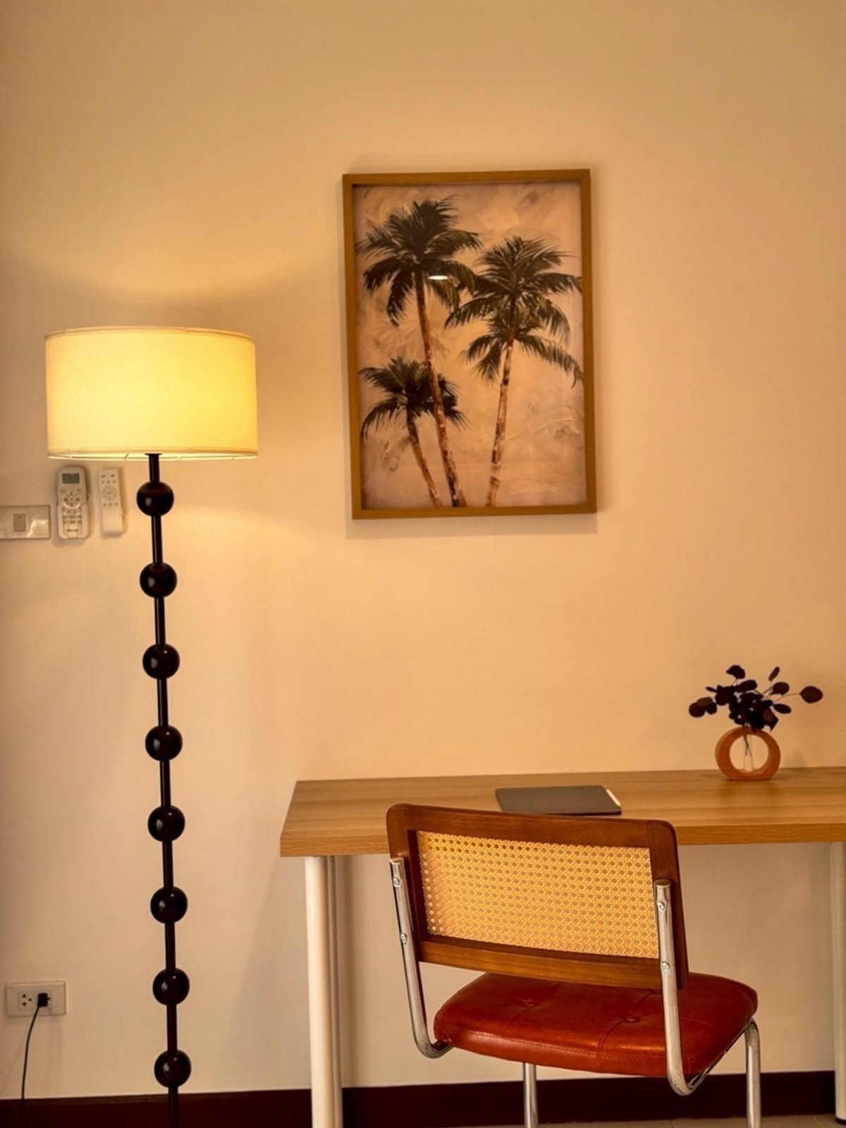 คอนโดพัทยา บางแสน ชลบุรี สัตหีบ : [For Sale/Rent] Luxury Beachfront Condo @ Grand Condotel Jomtien - 3BR / 197 SQM | Small Pets Considered | Sale 13.9 MB | Rent 55k per Month