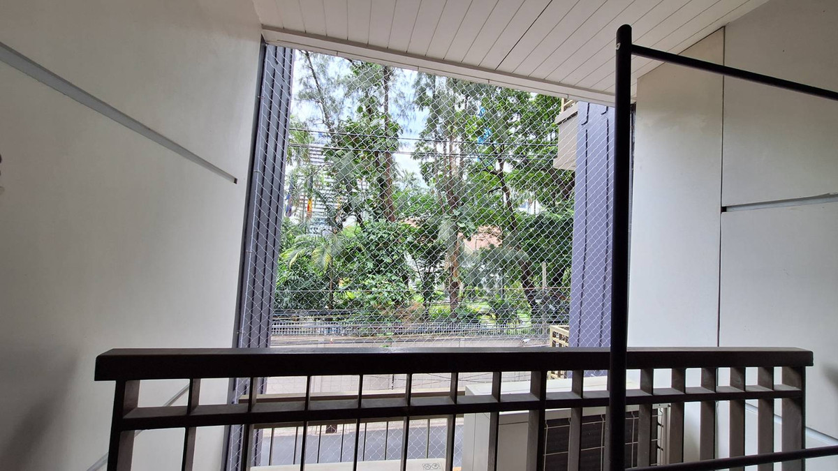 For RentCondoSathorn, Narathiwat : Condo for Rent COLLEZIO SATHORN PIPAT near BTS Chongnonsri (200metres) 43 Sq 3 Floor 1 Bedroom