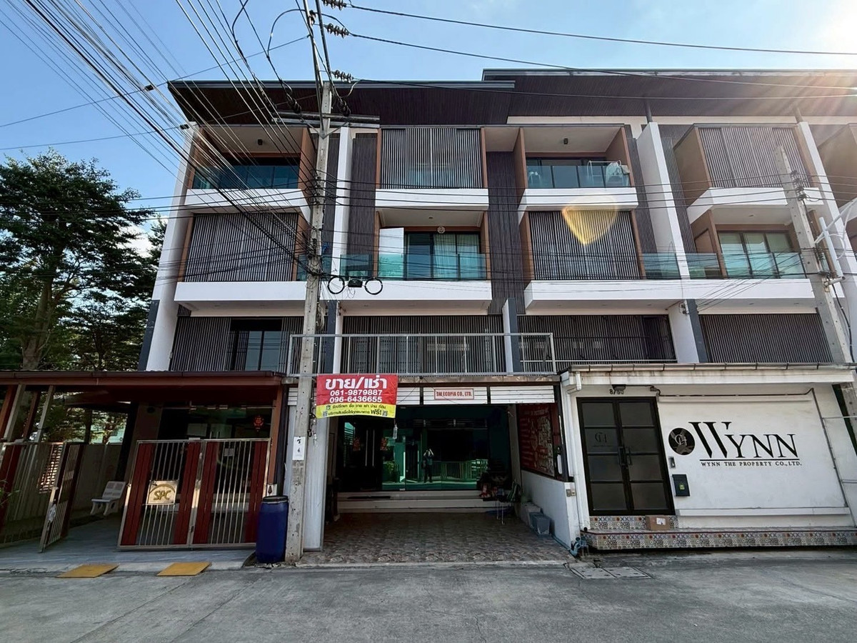 For RentTownhomeRama 2, Bang Khun Thian : ✨🏡 For Rent! Luxury 3.5-Storey Townhome / Home Office
Perfect for Living | Ideal for Home Office or Business Use 💼🏠/