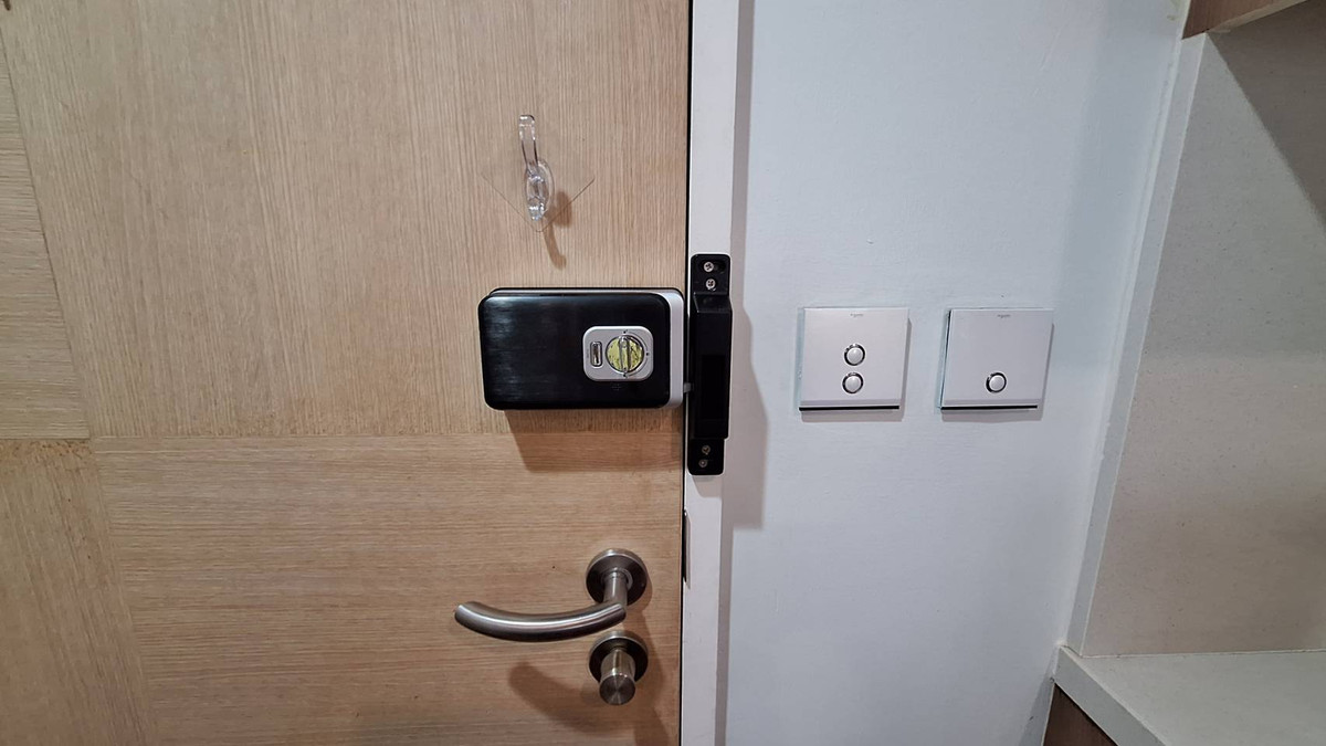 For RentCondoSathorn, Narathiwat : Condo for Rent COLLEZIO SATHORN PIPAT near BTS Chongnonsri (200metres) 43 Sq 3 Floor 1 Bedroom