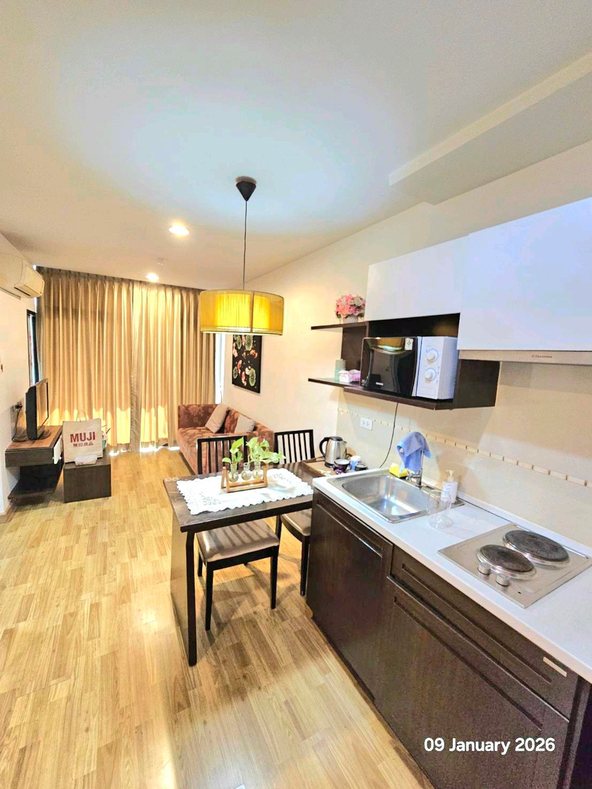 ให้เช่าคอนโดเกษตร นวมินทร์ ลาดปลาเค้า : ‼️ให้เช่าด่วน‼️ห้องใหญ่วิวสระสวย ที่Baan Navatara Condominium
(บ้านนวธารา คอนโดมิเนียม)‼️Ready to Move in เงียบสงบติดถนนเกษตรนวมินทร์