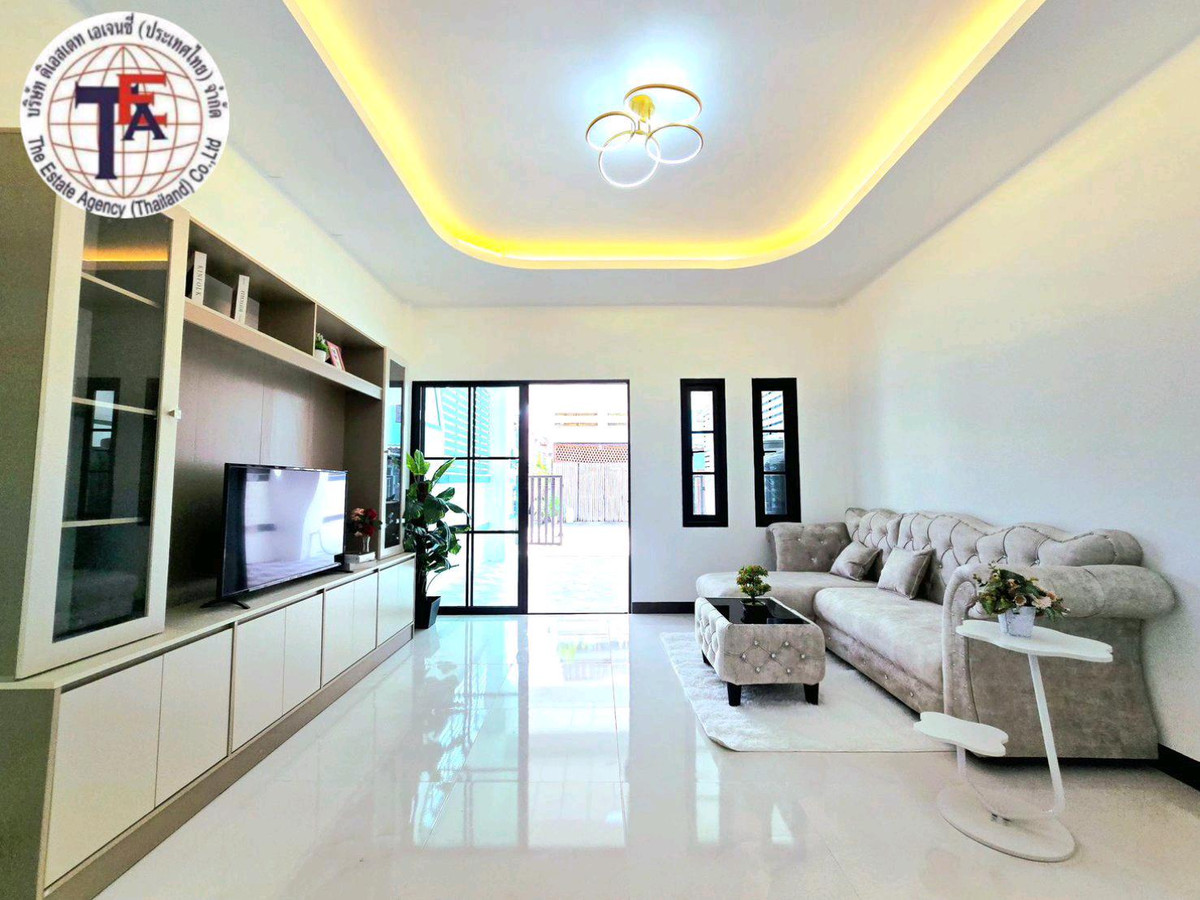 ขายทาวน์โฮมวิภาวดี ดอนเมือง หลักสี่ : ขายทาวน์เฮ้าส์ 2 ชั้น หมู่บ้านอยู่เจริญ หลังมุม ซอย 9 วิภาวดีรังสิต 37 สนามบินดอนเมือง เซียร์รังสิต แม็คโคร ฟิวเจอร์พาร์ครังสิต ตลาดสี่มุมเมือง สายไหม โรงพยาบาลบีแคร์ โรงพยาบาลจุฬาภร  พหลโยธินวิภาวดีรังสิต กำแพงเพชร 6  รามอินทรา