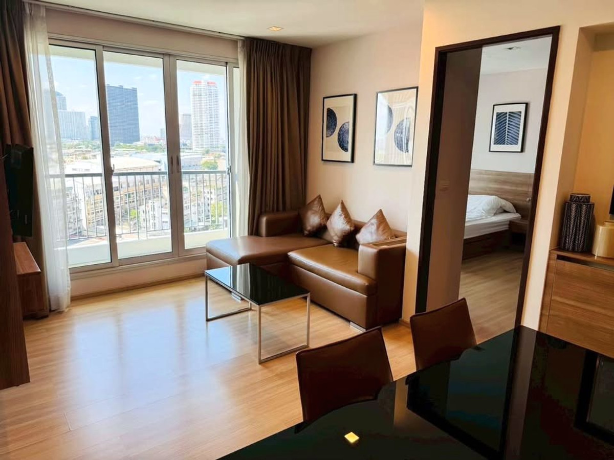 For RentCondoSathorn, Narathiwat : 🏷️ Special Price -Rhythm Sathorn 35k/month - 2Bedroom 2Bathroom With Bathtub **River View - Fully furnished & Ready to move in