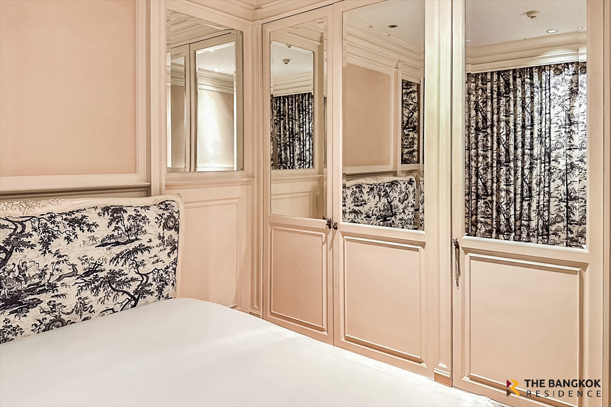 For SaleCondoSathorn, Narathiwat : 🚀 Prime Sathorn Residence with Spacious Living  The Empire Place  near Bts Chong Nonsi