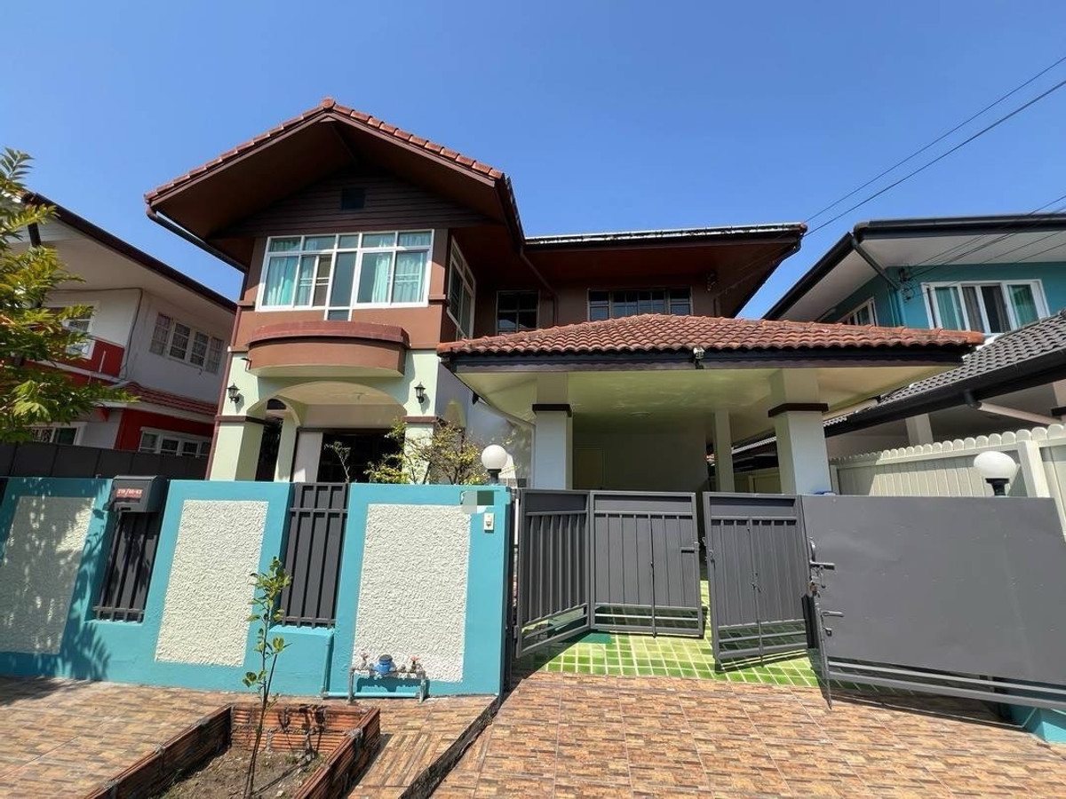 For RentHouseChiang Mai : ✅ Newly renovated house for rent, 2 floors, near Meechok Plaza, 5 minutes.