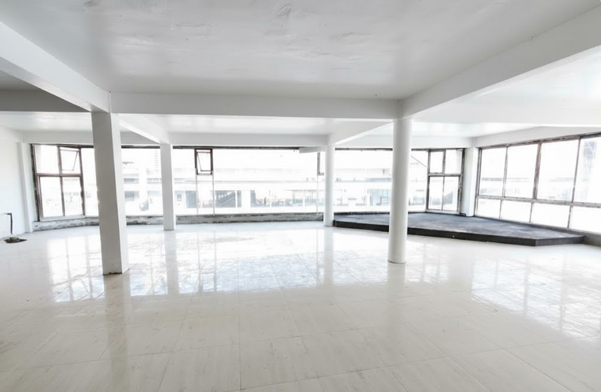 For RentRattanathibet, Sanambinna : [For rent] Commercial building space, 3rd and 5th floors (with shuttle elevator) next to Rattanathibet Road (Soi 5) | Near MRT, just walk 50 meters.
