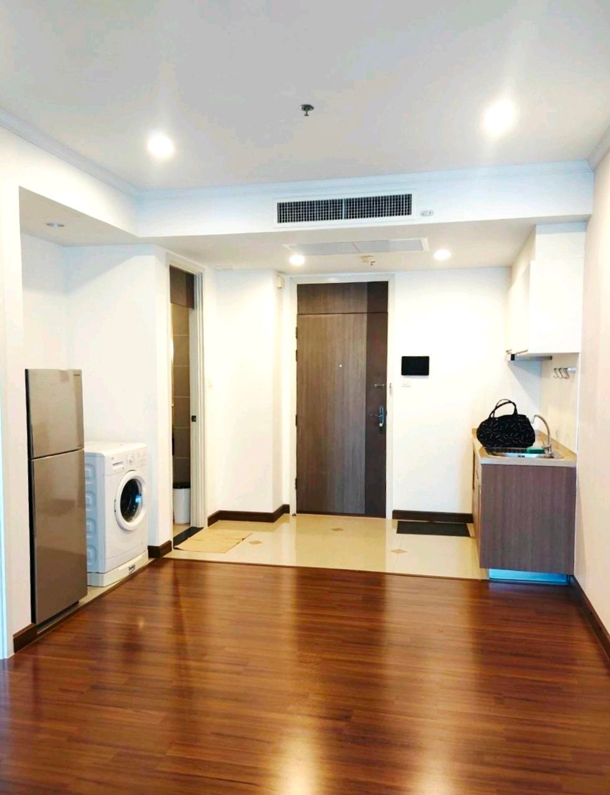 For SaleCondoSathorn, Narathiwat : [The Best Deal✨️]📍Supalai Elite Sathorn-Suanplu : 1B1B 50 sq m, big room, best price in the market, only 5.9 million (in the heart of Sathorn-Suanplu)