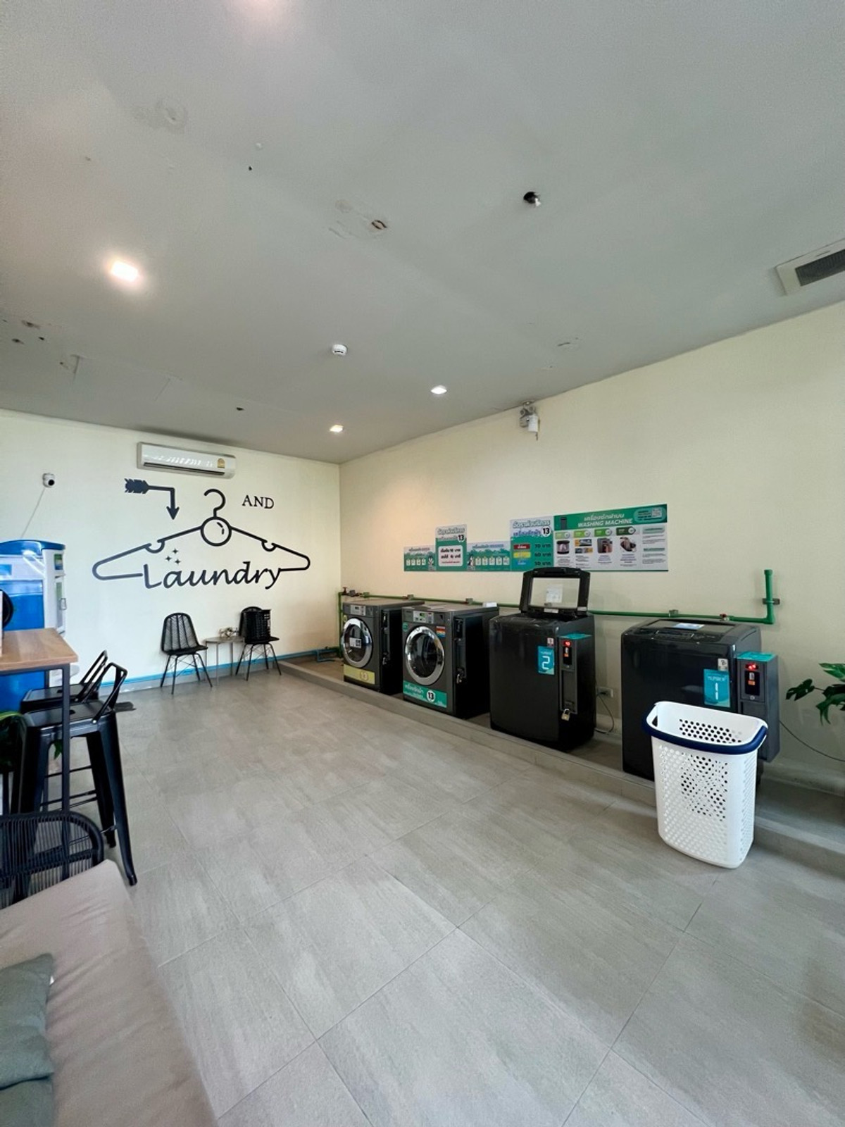 For SaleCondoKasetsart, Ratchayothin : ⚡️ [For Sale] Urgent! Condominium for Sale Chewathai Kaset–NawaminFully furnished + complete electrical appliances, move-in readyBrand-new SPC flooring throughout the unit 🔥Near BTS Kasetsart