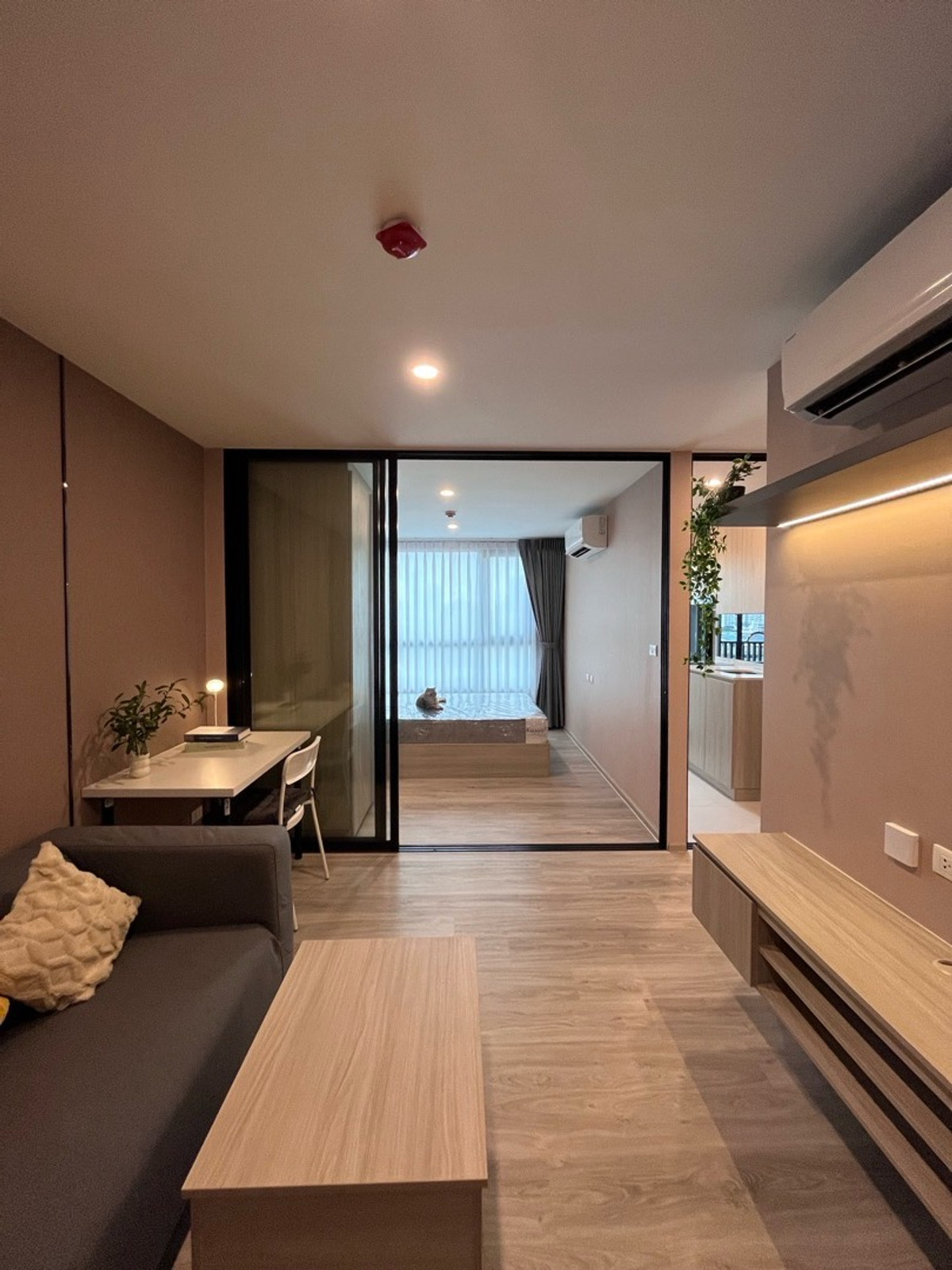 For RentCondoOnnut, Udomsuk : 🐶You can raise animals. Brand new room, ready to move in.