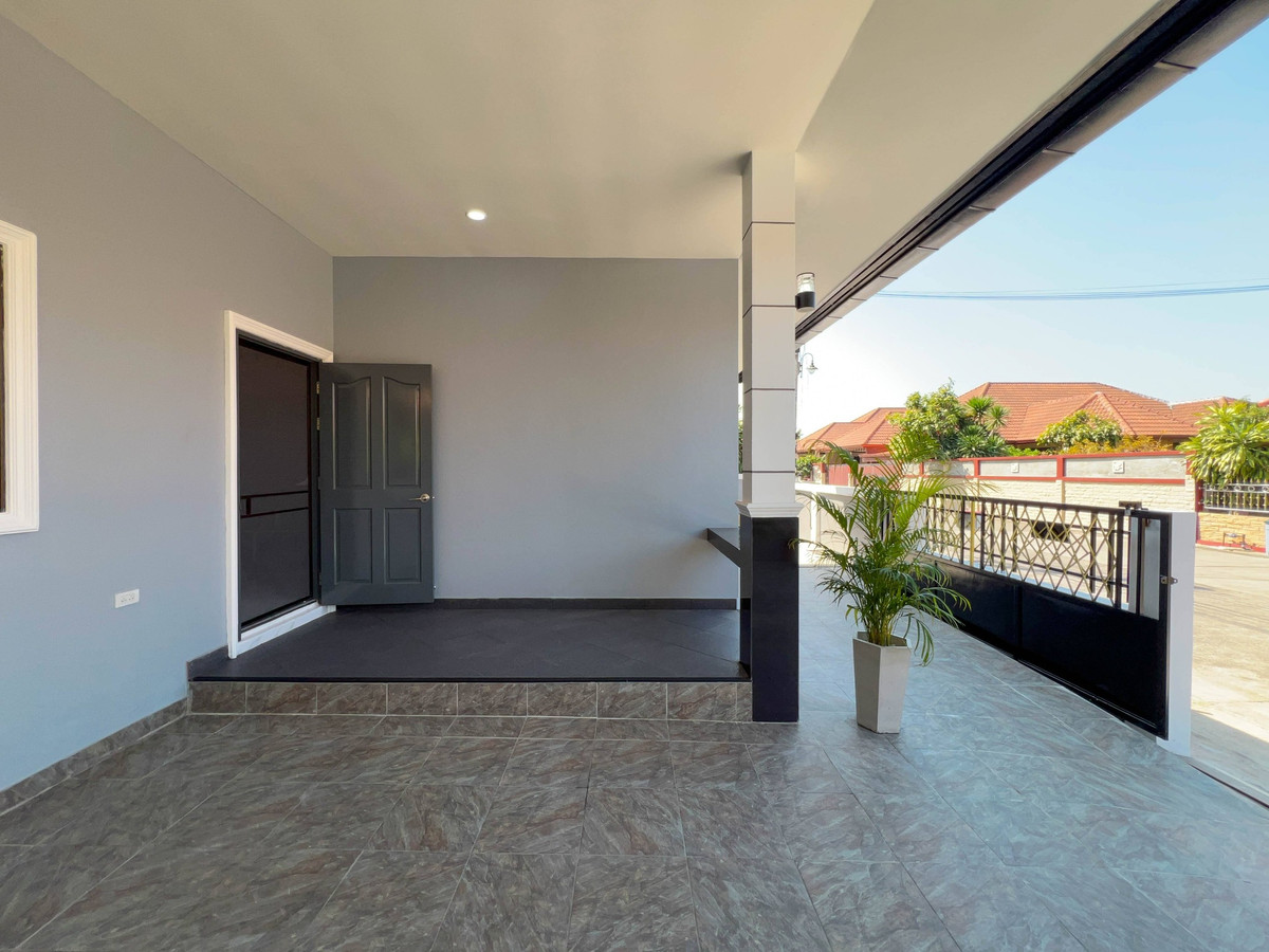 For SaleHousePattaya, Bangsaen, Chonburi : Pattaya Hill Village 2 / 3 Bedrooms (For Sale), Pattaya Hill 2 / 3 Bedrooms (FOR SALE) BEWN049