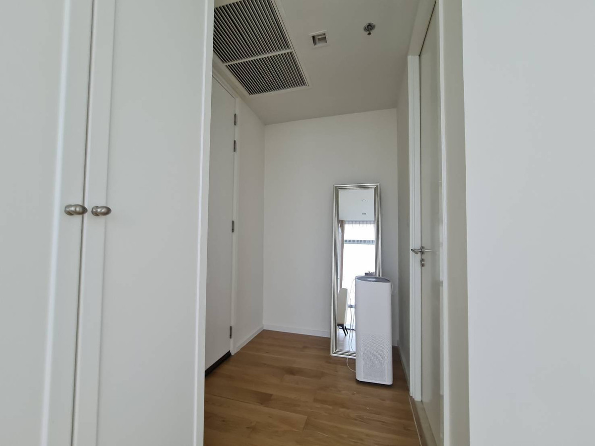 For SaleCondoRama9, Petchburi, RCA : Circle Living Prototype / corner room with open view Best value, near MRT Phetchaburi / 2 bedrooms, 82 sq m. Call 0937890899