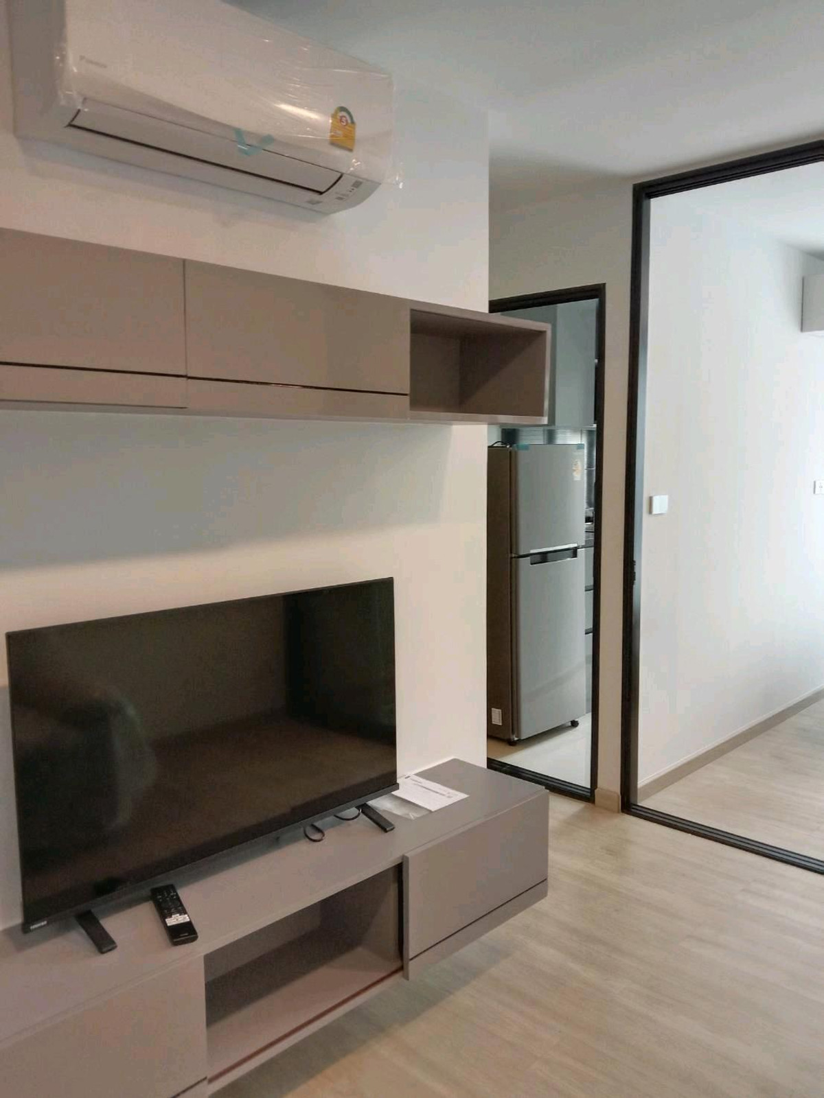For RentCondoRatchadapisek, Huaikwang, Suttisan : 💫 Low-rise condo, peaceful atmosphere, private, close to the city, suitable for both living and working 🏙️🌿