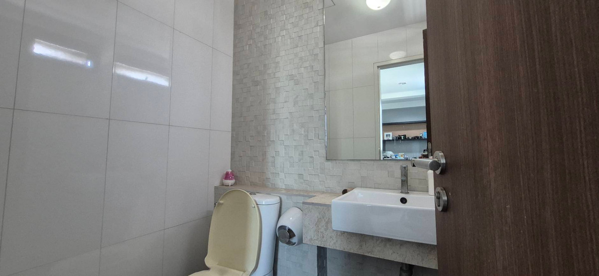 For SaleHome OfficeLadprao101, Happy Land, The Mall Bang Kapi : 5-story home office for sale, The Primary 101 Project, Soi Lat Phrao 101.  📌Cheaper than estimated