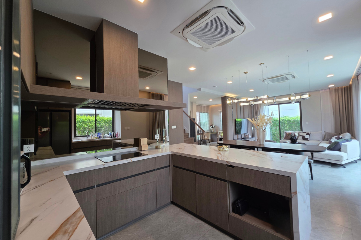 ขายบ้านสมุทรปราการ สำโรง : ขายบ้านเดี่ยวแต่งครบ มัณฑนา บางนา กม.15 แปลงมุม ไพรเวท ราคาดีที่สุด