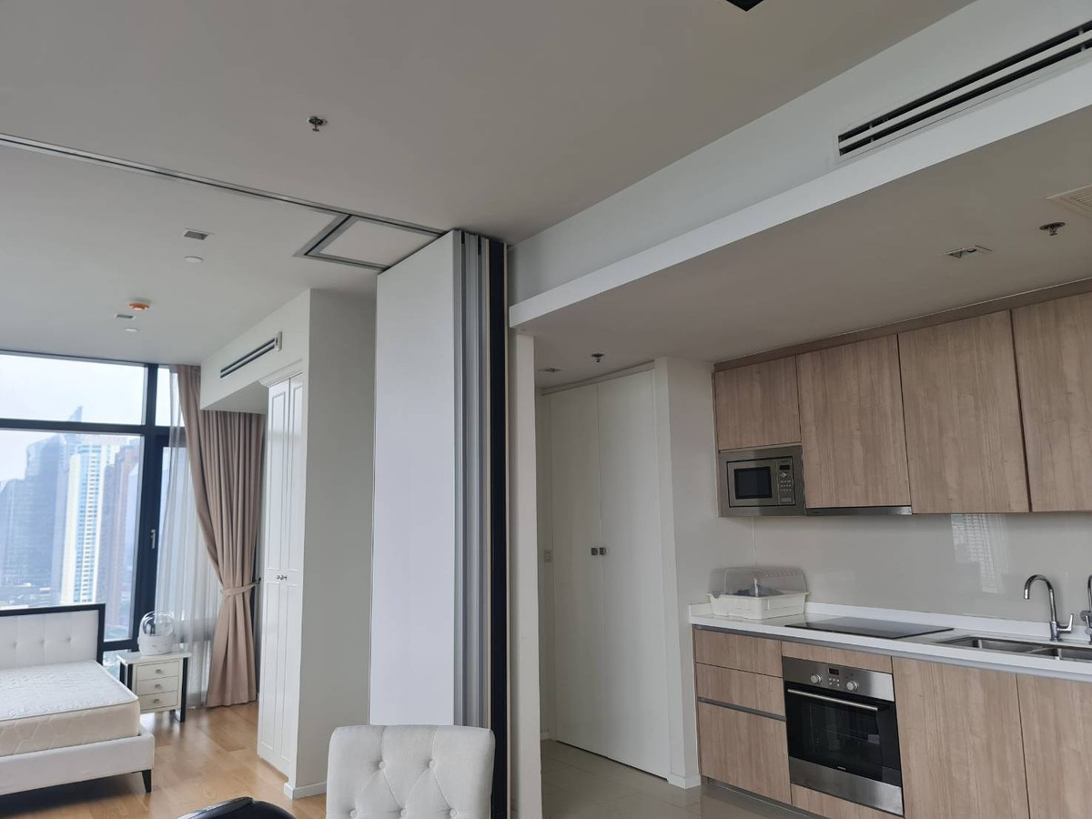 For SaleCondoRama9, Petchburi, RCA : Circle Living Prototype / corner room with open view Best value, near MRT Phetchaburi / 2 bedrooms, 82 sq m. Call 0937890899