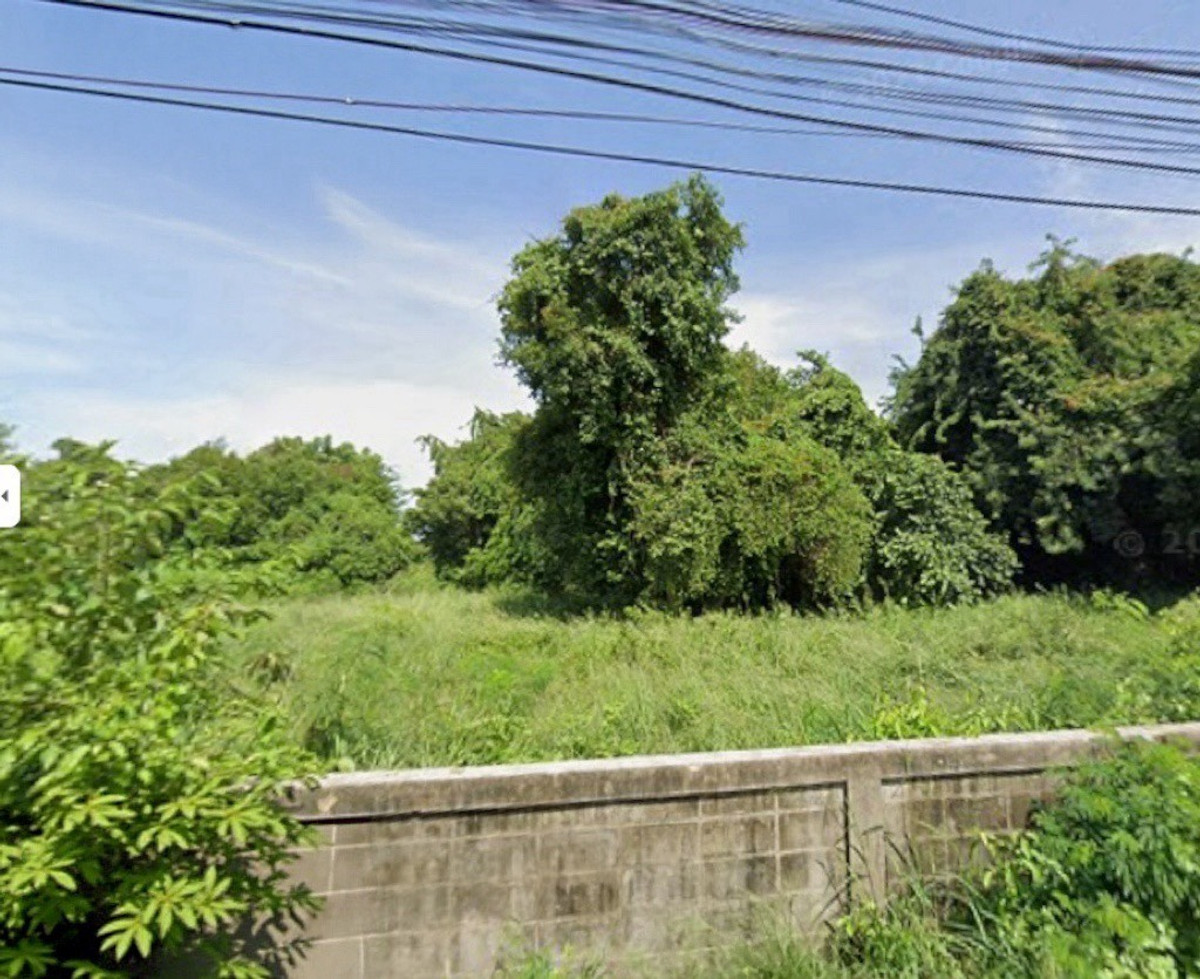 For SaleLandPattaya, Bangsaen, Chonburi : Divided for sale, 5 plots of empty land, 21 rai 3 ngan 45 sq m, near Central Sriracha, Chonburi.