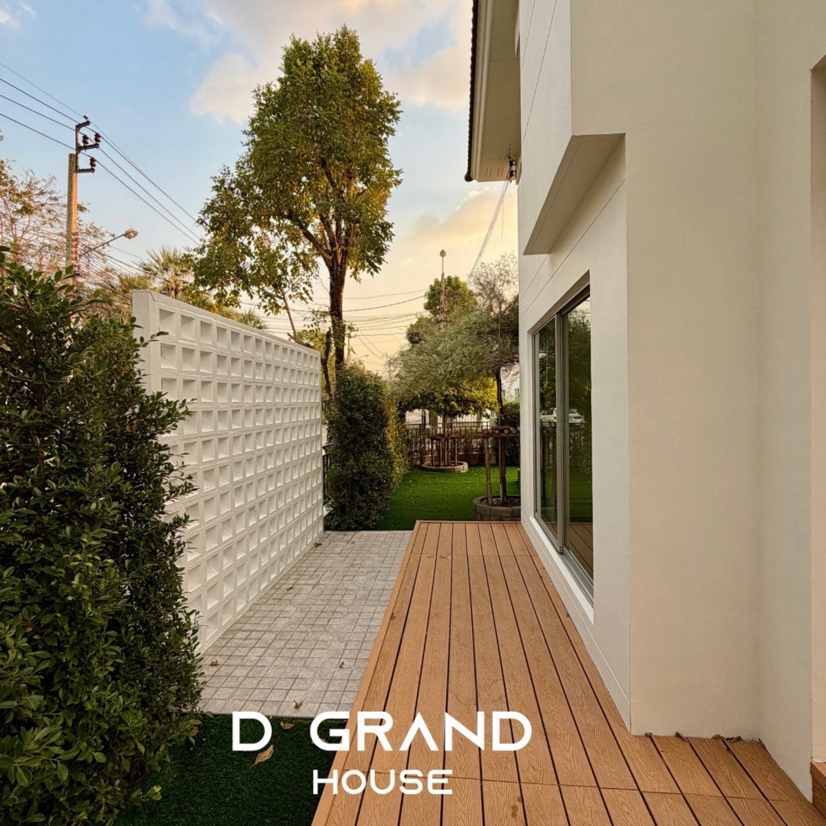 ขายบ้านพระราม 5 ราชพฤกษ์ บางกรวย : บ้านรีโนเวทใหม่ พร้อมอยู่ หลังมุม ตำแหน่งสวย ติด Clubhouse  “ไลฟ์ บางกอก บูเลอวาร์ด ราชพฤกษ์–รัตนาธิเบศร์” 