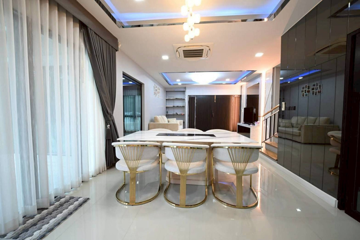 For RentHouseRama 2, Bang Khun Thian : For rent, 2-story detached house, Airi Rama 2 project, 5 bedrooms, 5 bathrooms, land 84 sq m., usable area 260 sq m., ready to move in. Near Central Rama 2 Department Store, Kanchana Expressway.