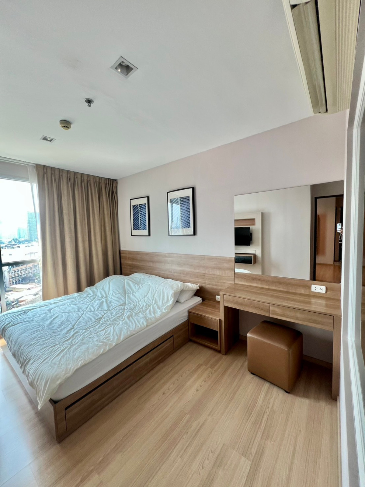 ให้เช่าคอนโดสาทร นราธิวาส : 🏷️ Special Price -Rhythm Sathorn 35k/month - 2Bedroom  With Bathtub **River View - Fully furnished & Ready to move in 