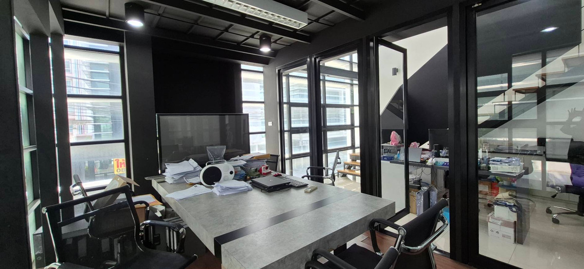 For SaleHome OfficeLadprao101, Happy Land, The Mall Bang Kapi : 5-story home office for sale, The Primary 101 Project, Soi Lat Phrao 101.  📌Cheaper than estimated