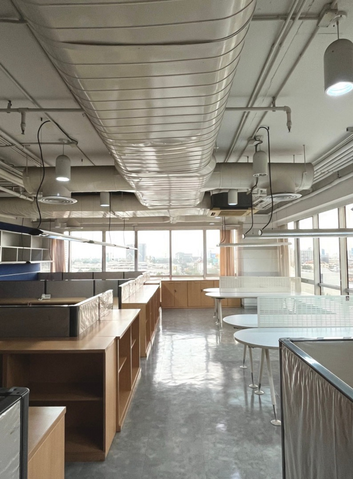 For RentOfficeSukhumvit, Asoke, Thonglor : Office for rent with furniture @ Sukhumvit 26 Phrom Phong, near BTS 950 meters | Office Space 209.63 Sqm., Panoramic View