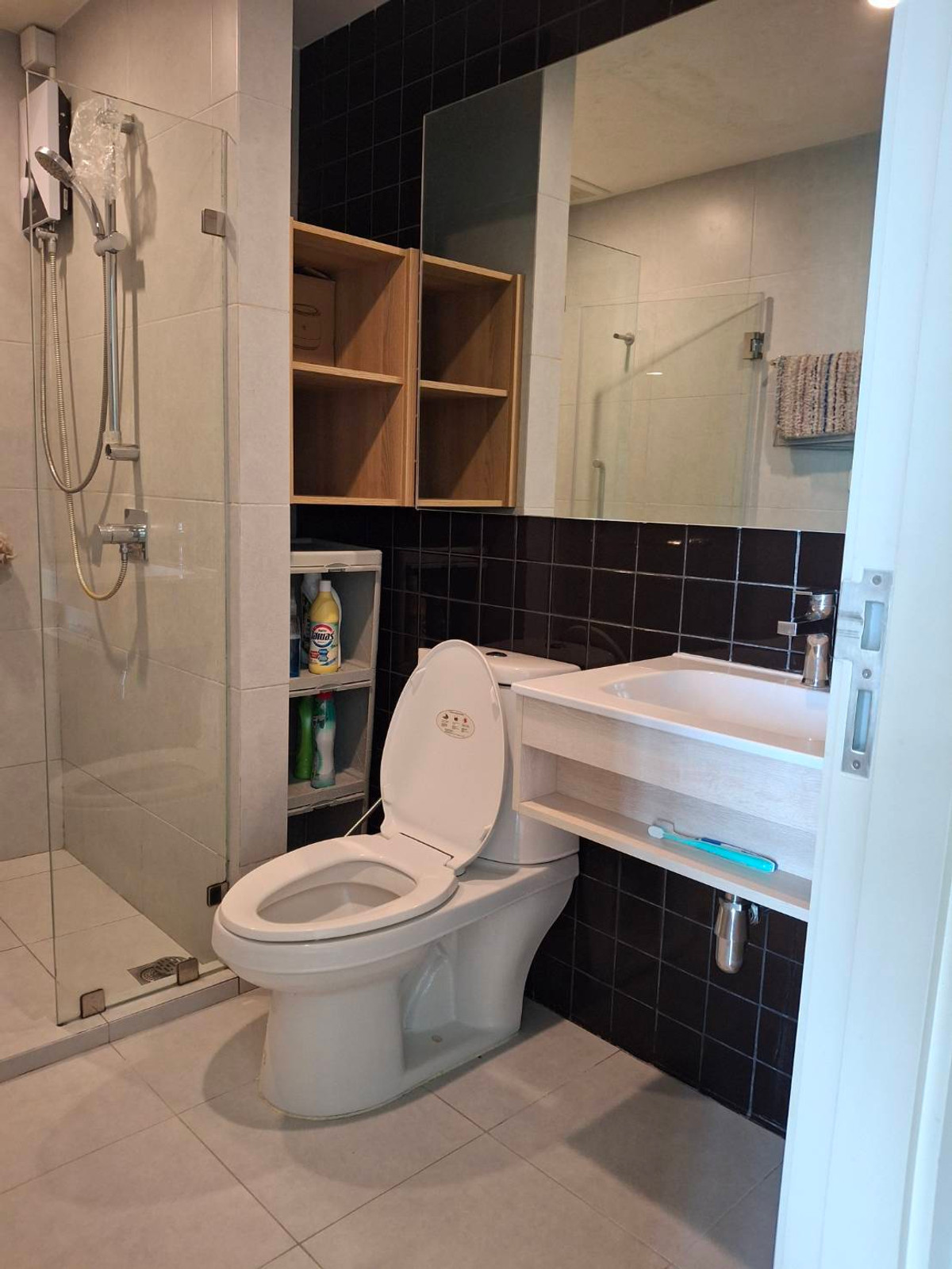 คอนโดแจ้งวัฒนะ เมืองทอง : คอนโดนิวโนเบิลให้เช่าหรือขาย 2 ห้องติดกัน