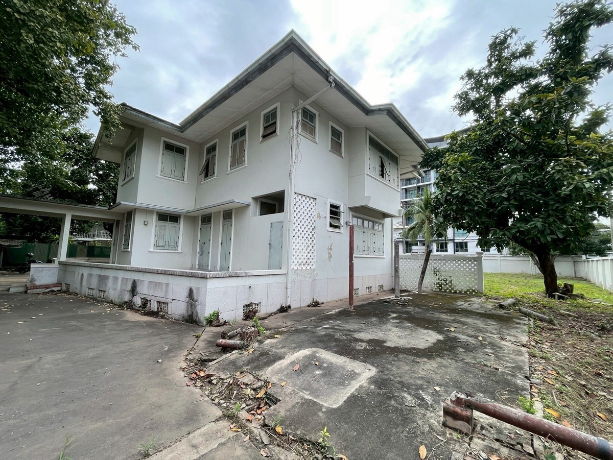 ให้เช่าบ้านอารีย์ อนุสาวรีย์ : ให้เช่าที่ดินพร้อมบ้าน อารีย์–พหลโยธิน 596.5 ตร.ว. ใกล้ BTS อารีย์ รองรับการใช้เชิงพาณิชย์และการพัฒนาในอนาคต