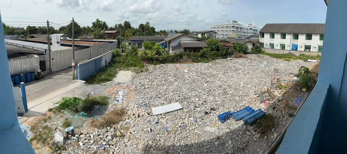 For SalePattaya, Bangsaen, Chonburi : Apartment with land 393 square wah, Sahapat Group, Chonburi / 2 floors (FOR SALE) YEAN095