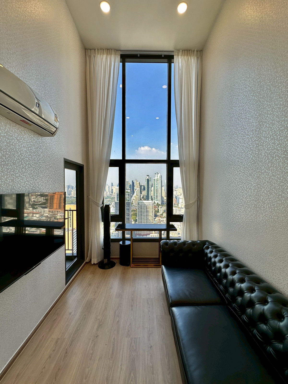 ให้เช่าคอนโดคลองเตย กล้วยน้ำไท : ห้องกว้าง วิวเมือง เงียบสงบ ทำเลพระราม 4 ใกล้ย่านอโศก