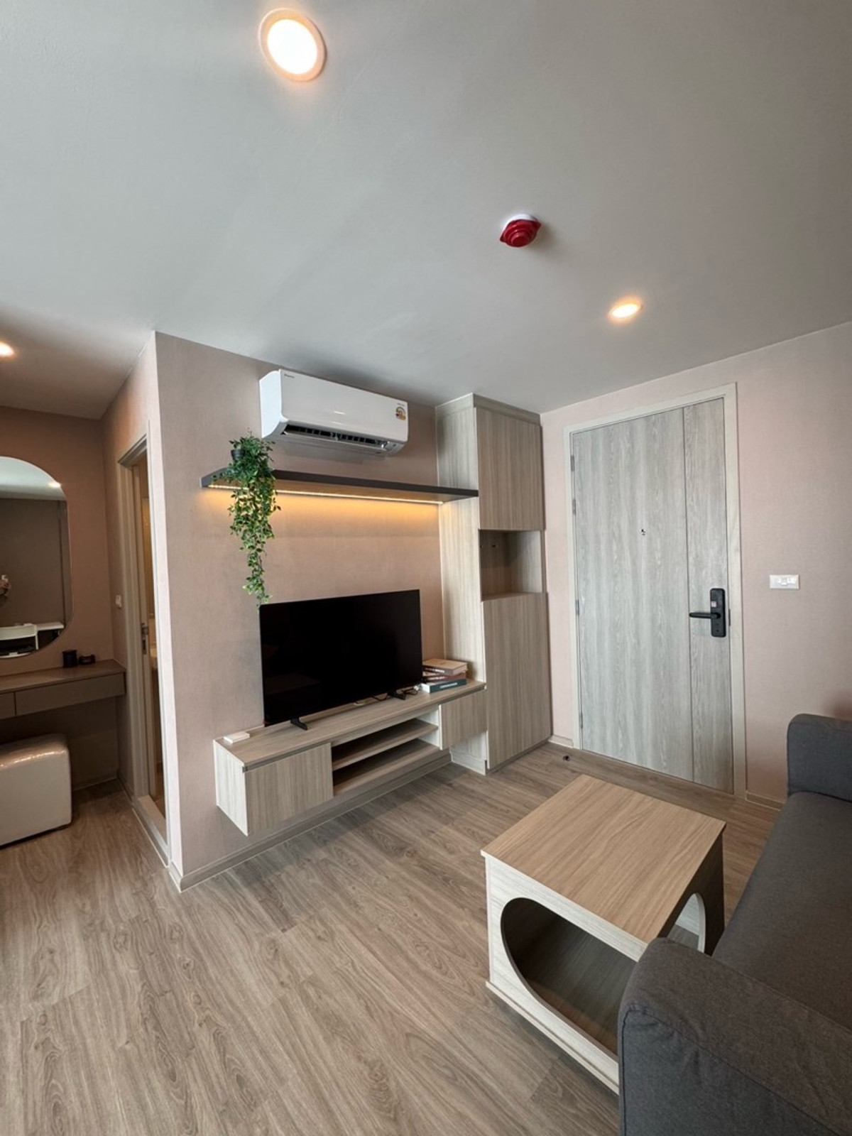 For RentCondoOnnut, Udomsuk : 🐶You can raise animals. Brand new room, ready to move in.