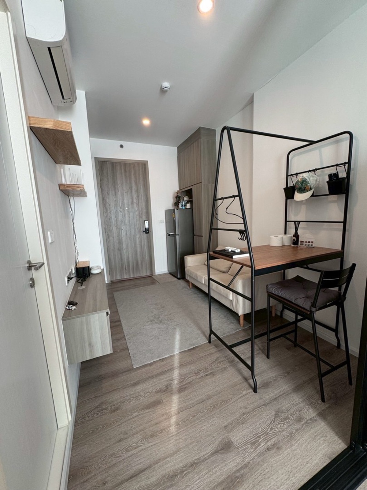 For RentCondoSamut Prakan,Samrong : Available 1 march 69