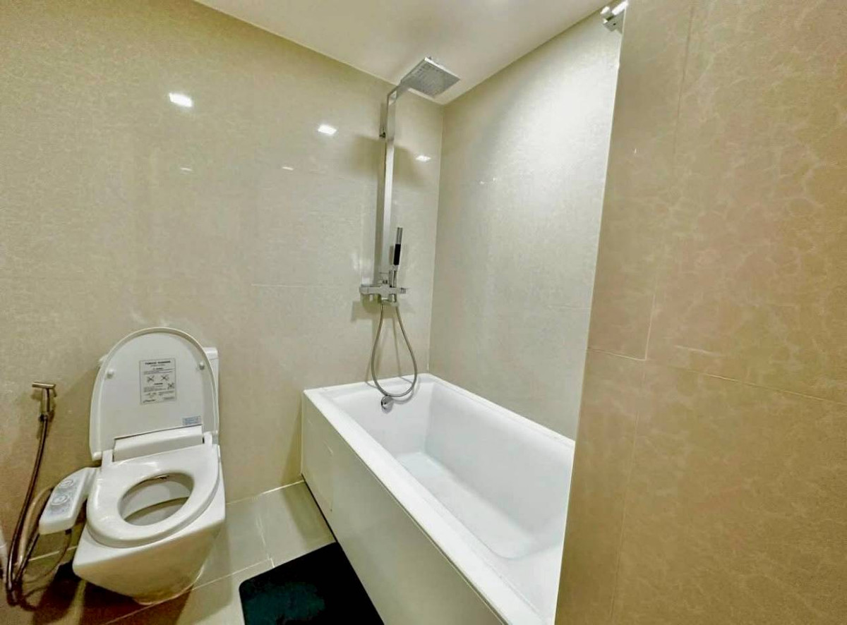 ให้เช่าคอนโดสุขุมวิท อโศก ทองหล่อ : ✅ LIV106 ✅ Line : @p2nproperty