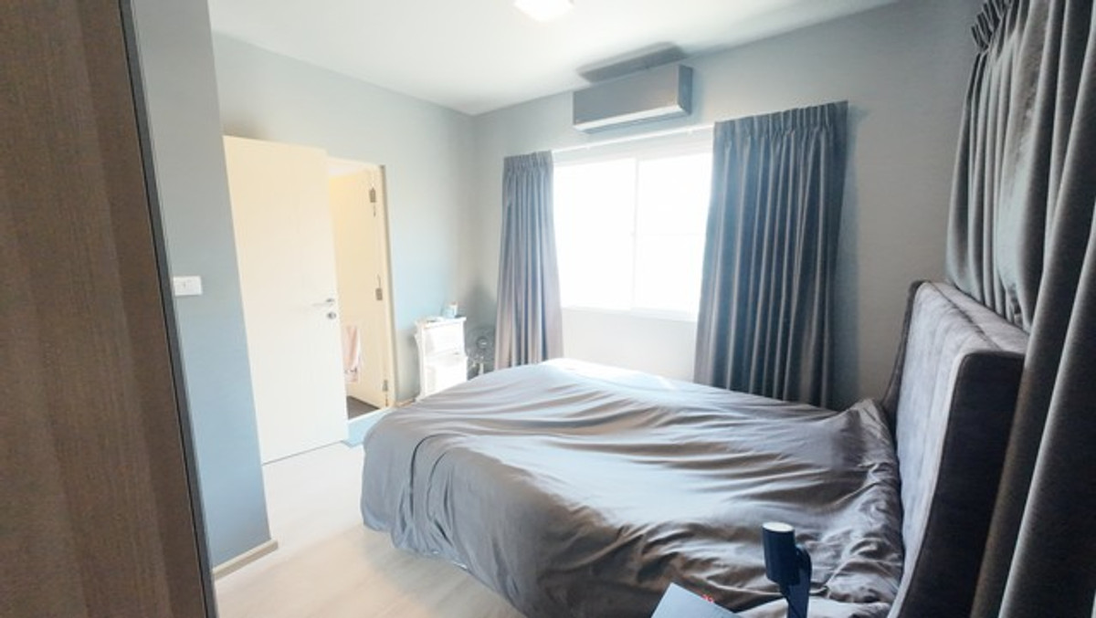 For SaleTownhomeBangna, Bearing, Lasalle : Indy 4 Bangna KM.7, the first house ready for a small family to begin happiness immediately.