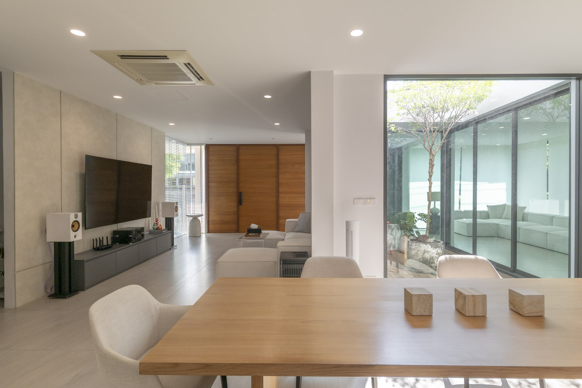 For SaleHousePattanakan, Srinakarin : 🔥Urgent Sale+🔥 Setthasiri Srinakarin-Rama 9, Fully Furnished, Ready to Move In.