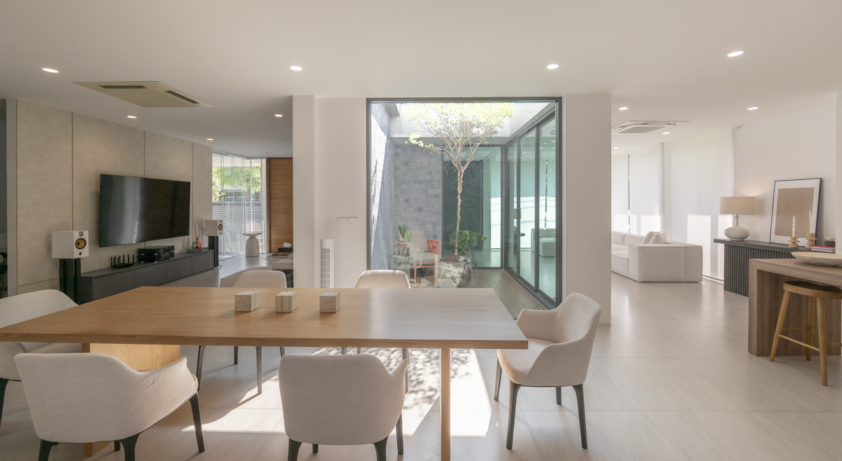 For SaleHousePattanakan, Srinakarin : 🔥Urgent Sale+🔥 Setthasiri Srinakarin-Rama 9, Fully Furnished, Ready to Move In.