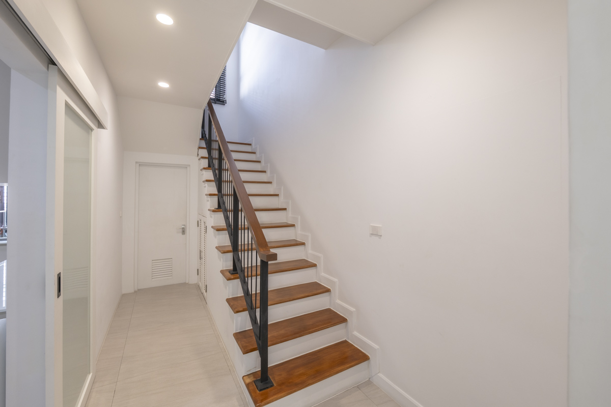 For SaleHousePattanakan, Srinakarin : 🔥Urgent Sale+🔥 Setthasiri Srinakarin-Rama 9, Fully Furnished, Ready to Move In.