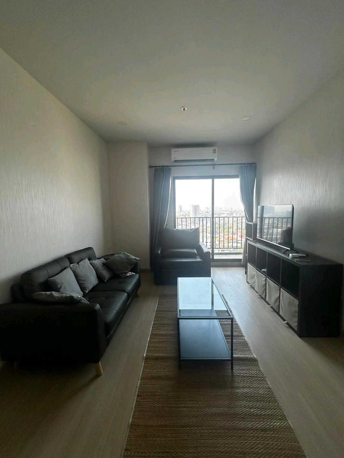 ให้เช่าคอนโดวงเวียนใหญ่ เจริญนคร : ให้เช่า​ คอนโด​ ศุภาลัย ลอฟท์ ประชาธิปก​ วงเวียน​ใหญ่​ ชั้น 17 เฟอร์นิเจอร์​ครบ พร้อมเข้าอยู่ได้เลย