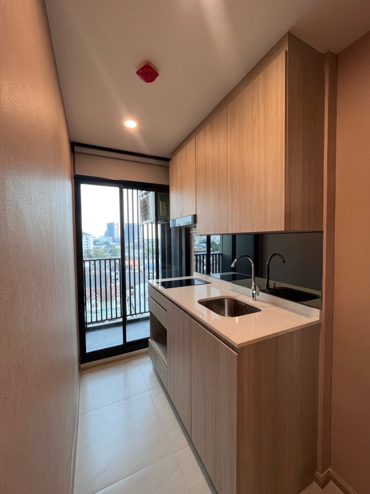 For RentCondoOnnut, Udomsuk : 🐶You can raise animals. Brand new room, ready to move in.