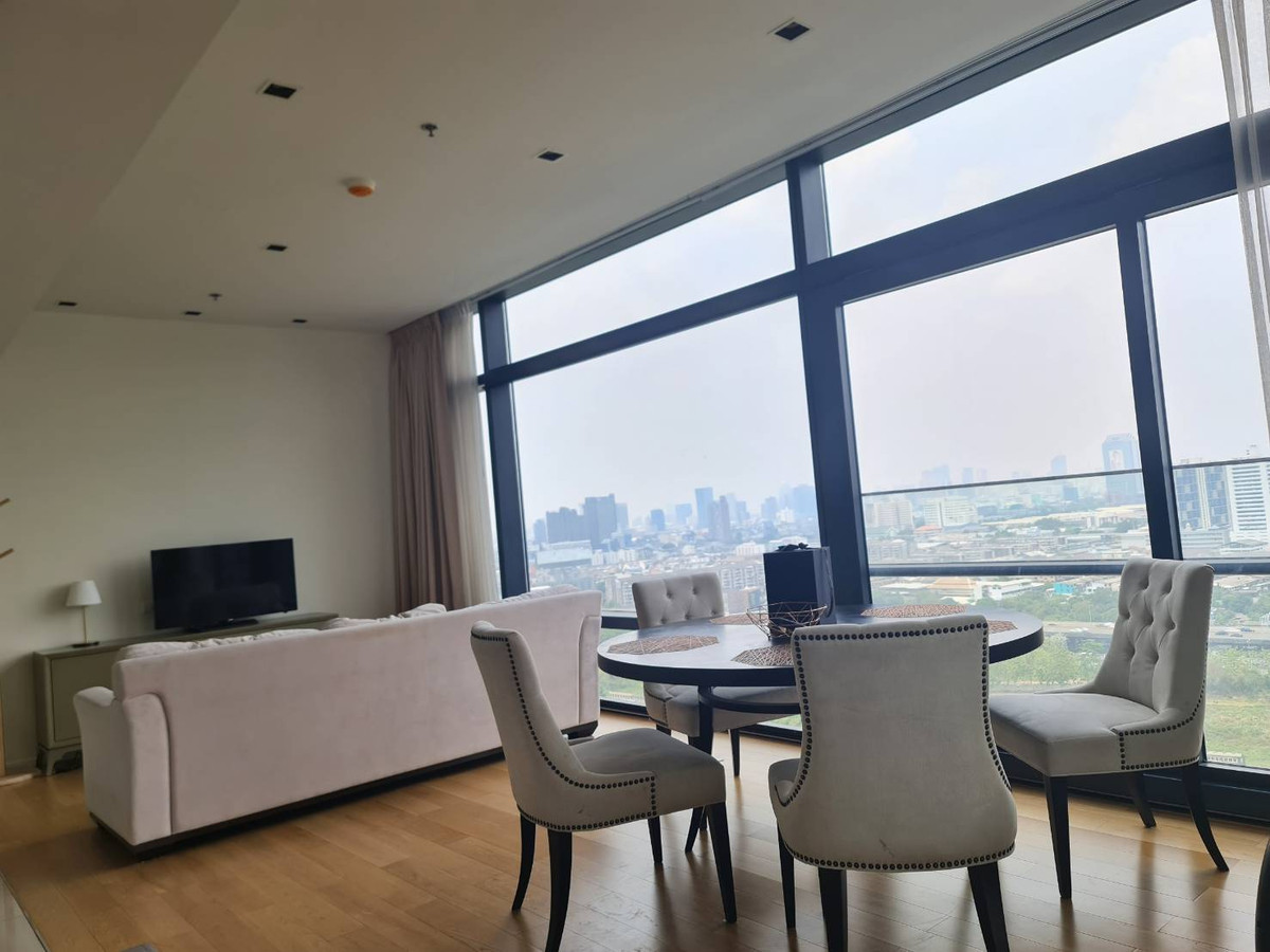 For SaleCondoRama9, Petchburi, RCA : Circle Living Prototype / corner room with open view Best value, near MRT Phetchaburi / 2 bedrooms, 82 sq m. Call 0937890899