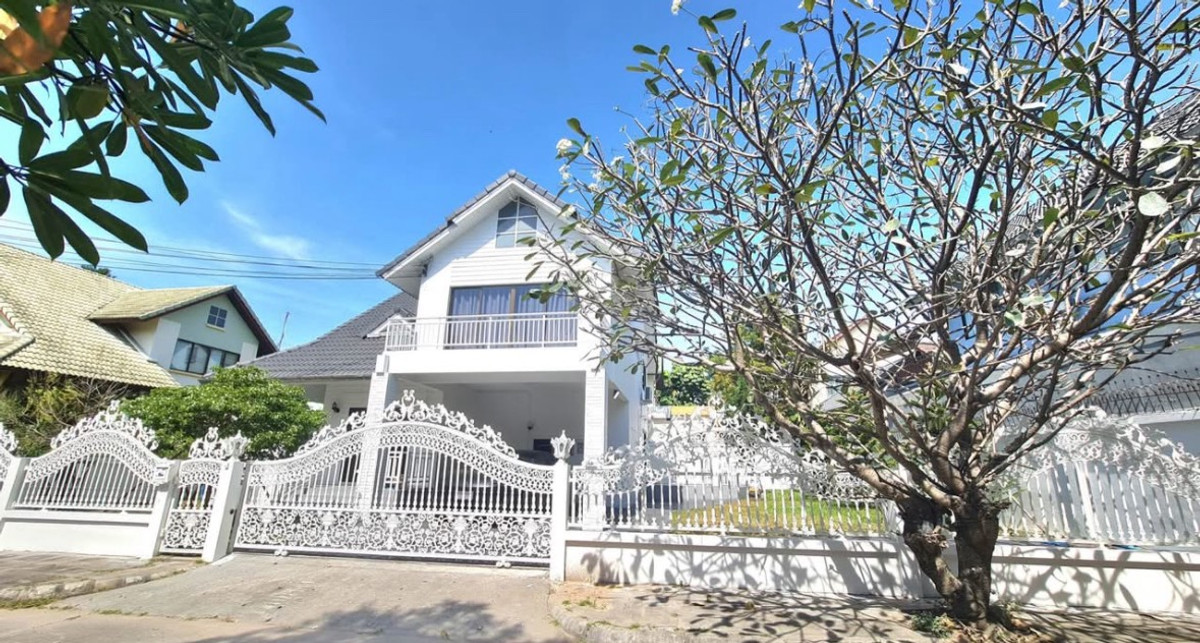 For SaleHousePattaya, Bangsaen, Chonburi : Country Home 1 / 3 Bedrooms (For Sale), Country Home 1 / 3 Bedrooms (FOR SALE) YEAN096