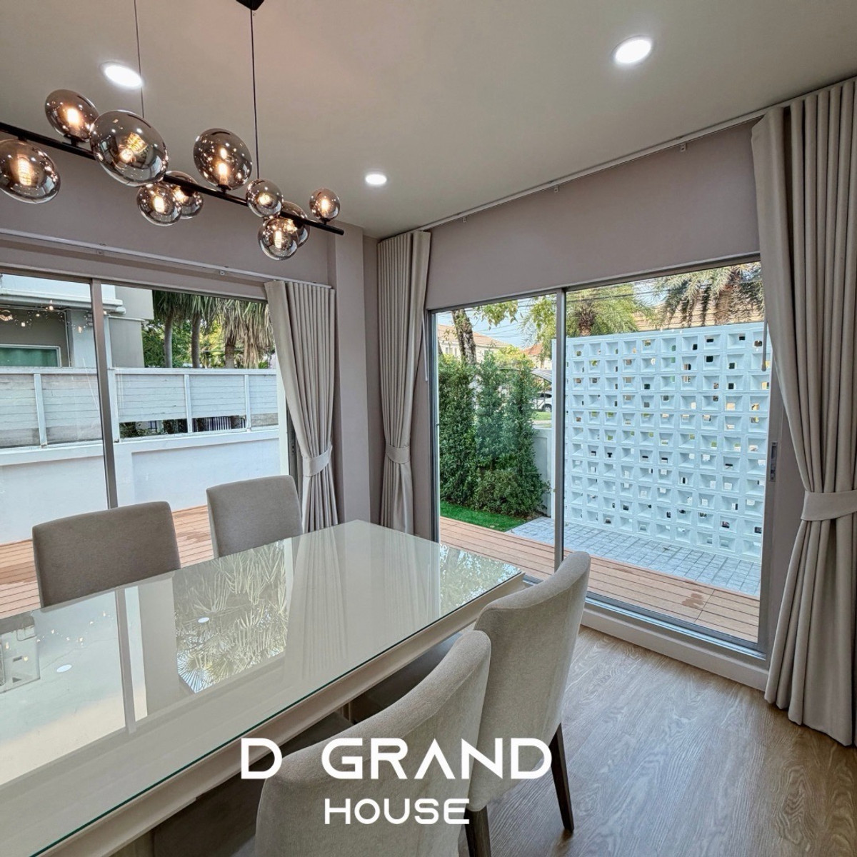 ขายบ้านพระราม 5 ราชพฤกษ์ บางกรวย : บ้านรีโนเวทใหม่ พร้อมอยู่ หลังมุม ตำแหน่งสวย ติด Clubhouse  “ไลฟ์ บางกอก บูเลอวาร์ด ราชพฤกษ์–รัตนาธิเบศร์” 