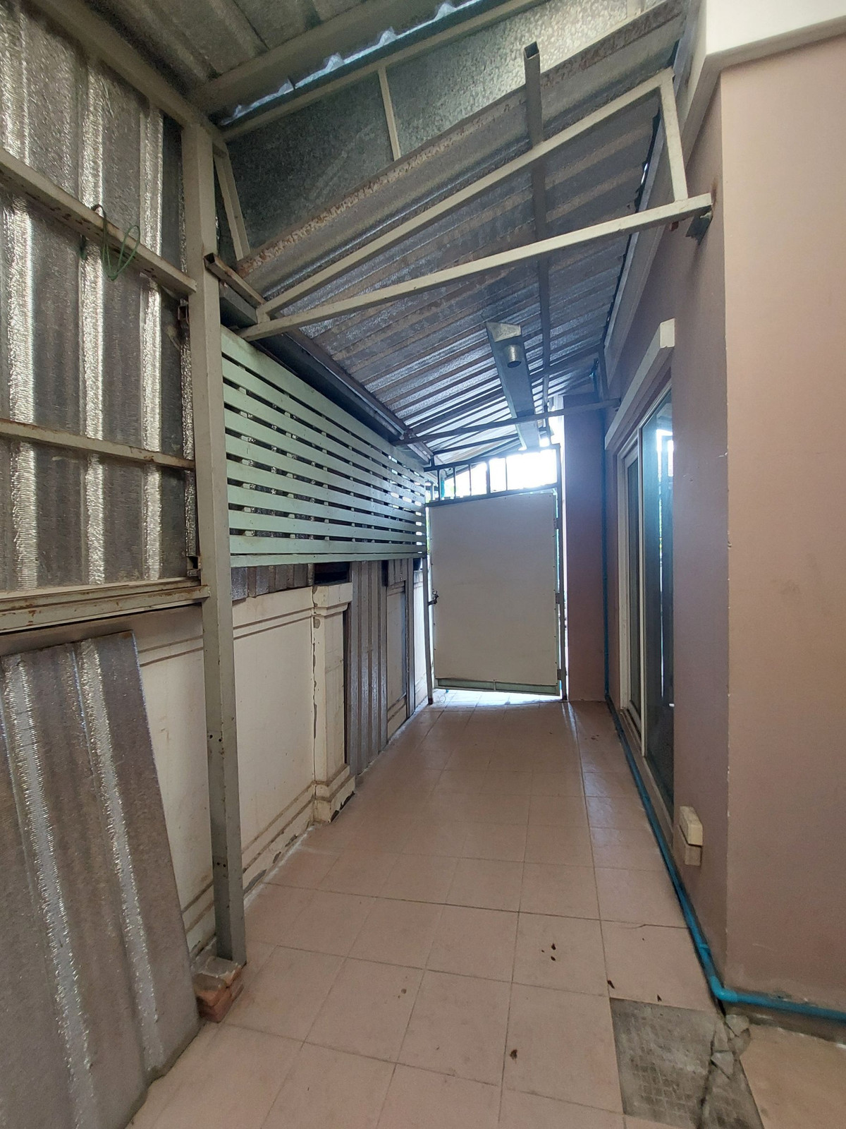 ให้เช่าบางนา แบริ่ง ลาซาล : 🏡 ให้เช่าบ้าน พฤกษา บางนา กม.5 (ซอยวัดปลัดเปรียง) เดือนละ 16000 บาท   🎉 ใกล้เมกา บางนา เพียง 7 กม  บ้านว่างพร้อมเข้าอยู่ ✅✅