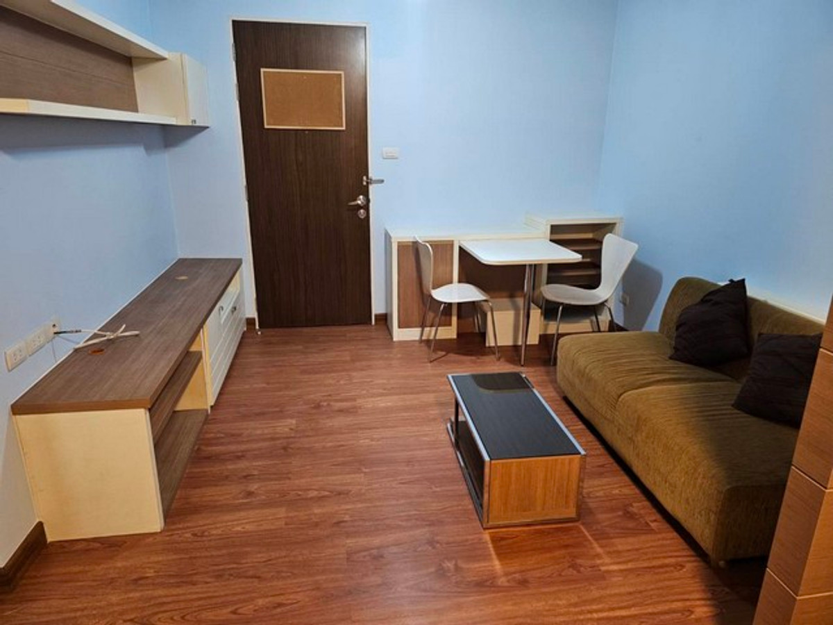 For SaleCondoRatchadapisek, Huaikwang, Suttisan : Cheap condo for sale, Ivy Ratchada, near MRT Suthisan 150 m., in the heart of Ratchada, prime location.