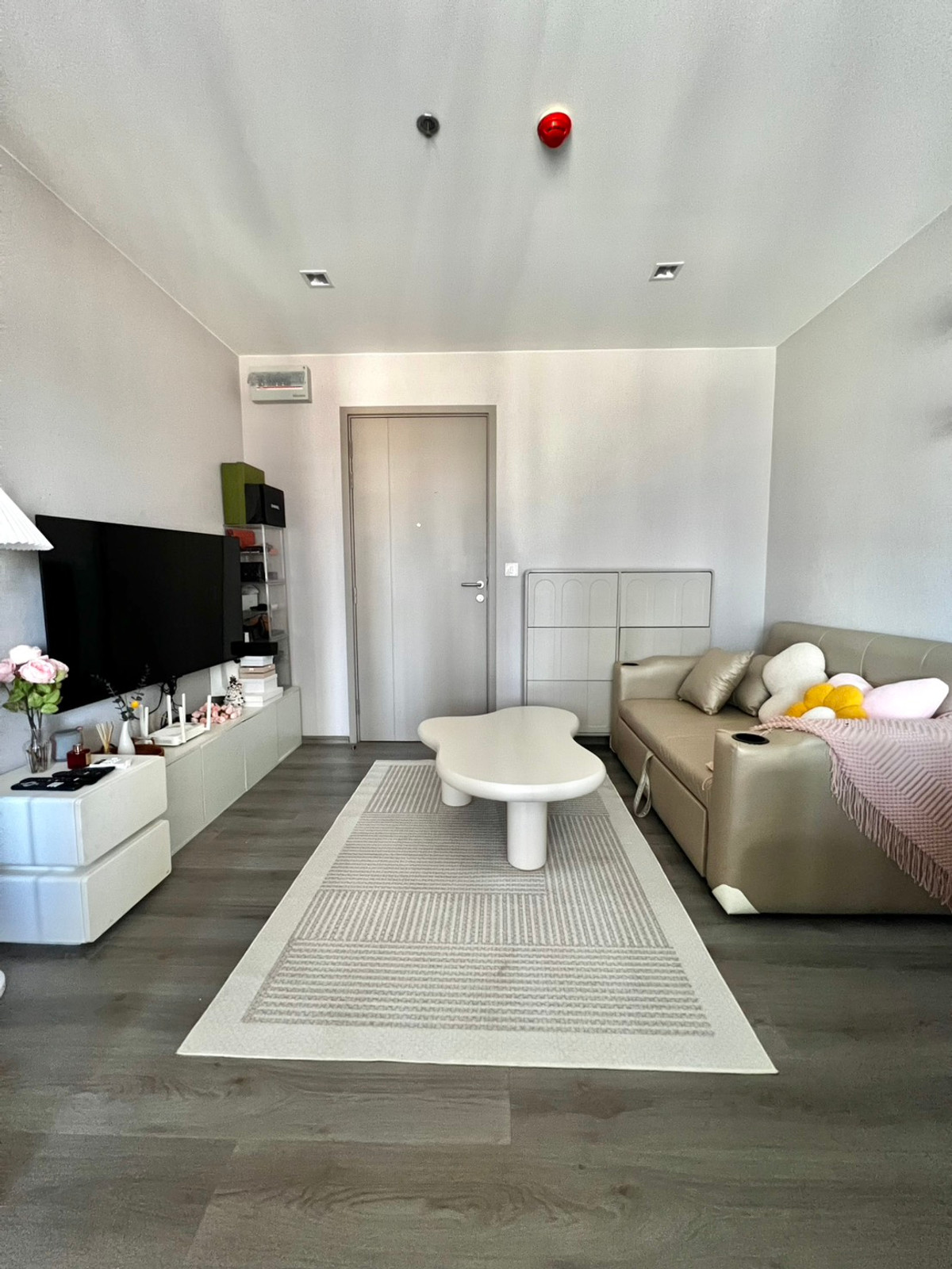 ขายคอนโดรัตนาธิเบศร์ สนามบินน้ำ พระนั่งเกล้า : ขายคอนโด The Politan Rive ชั้น 10 ริมแม่น้ำเจ้าพระยา พร้อมเข้าอยู่ ทำเลดี ใกล้ MRT สะพานพระนั่งเกล้า นนทบุรี